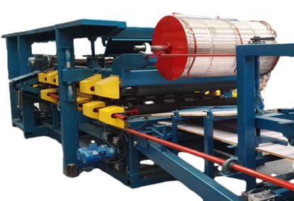 Machine for the production of partition wall plates, thermal insulation sandwich panels made of EPS Machine for the production of partition wall plates, thermal insulation sandwich panels made of EPS