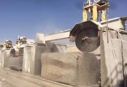 A bridge saw for granite A bridge saw for granite
