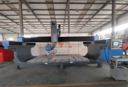 Machine for waterjet cutting of metal
