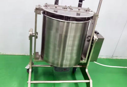 Industrial Machine for grinding cocoa beans Industrial Machine for grinding cocoa beans