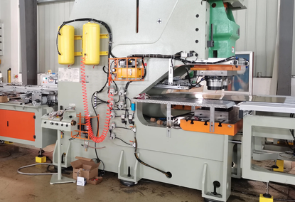 Production line for the manufacture of food cans Production line for the manufacture of food cans