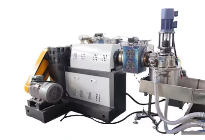 Extruder for the production of plastic pellets Extruder for the production of plastic pellets