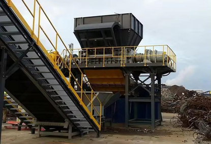 Shredder for scrap metal recycling
