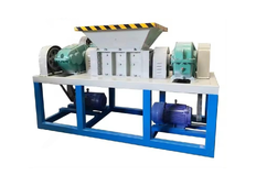 Two-shaft shredder for scrap metal recycling