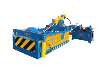 Horizontal hydraulic press for extrusion and compression of scrap metal Horizontal hydraulic press for extrusion and compression of scrap metal