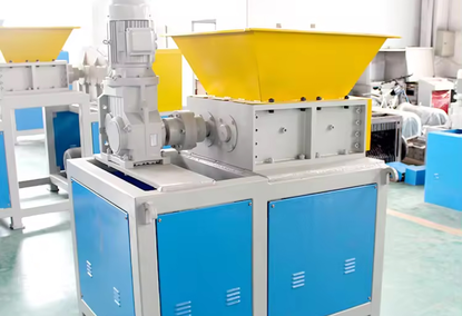 Mini shredder for recycling wire, plastic and glass