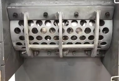 Mini industrial two-shaft shredder for processing wood, biomass, textiles and glass