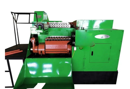 Six-station Nut Forming Machine