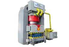 Hydraulic press for stamping metal plates
