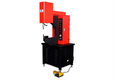 Automatic Hydraulic Riveting Machine
