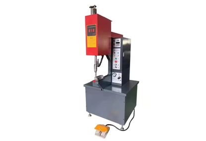 Riveting Machine