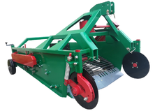 Potato harvester with two rows