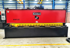 Hydraulic Guillotine shears with adjustable tilt angle