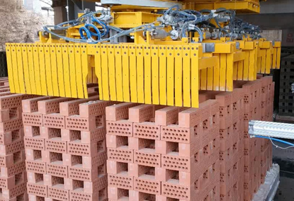 Automatic unloading and packaging system