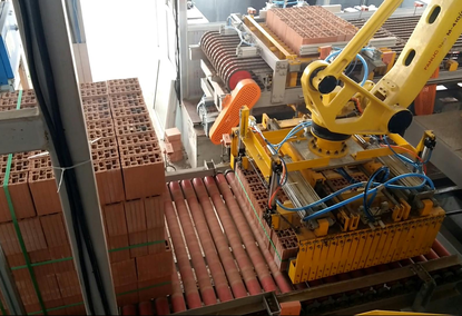 Automatic unloading and packaging system