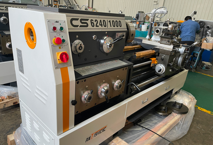 Horizontal lathes of the CS6240 series