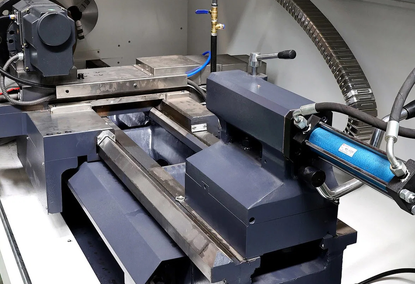 Horizontal CNC Metal Cutting Machine CK6185E