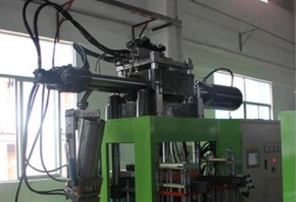 Silicone Injection Molding Machine