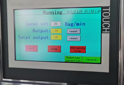 Packing machine for weighing and packing dried fruits and nuts from 500 g to 1 kg.