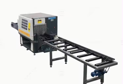 A machine with multiple saw blades for sawing logs