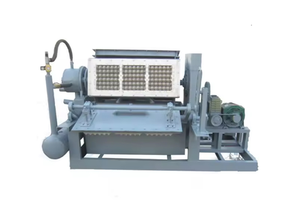 A machine for making egg trays from waste paper of large capacity
