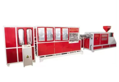 A machine for making biodegradable plastic food containers with a lid